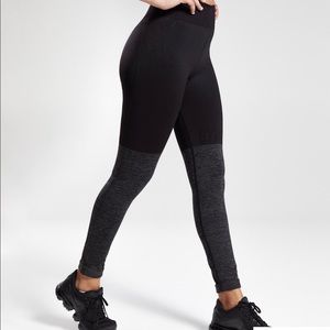 TWOTONE SEAMLESS GYMSHARK LEGGINGS